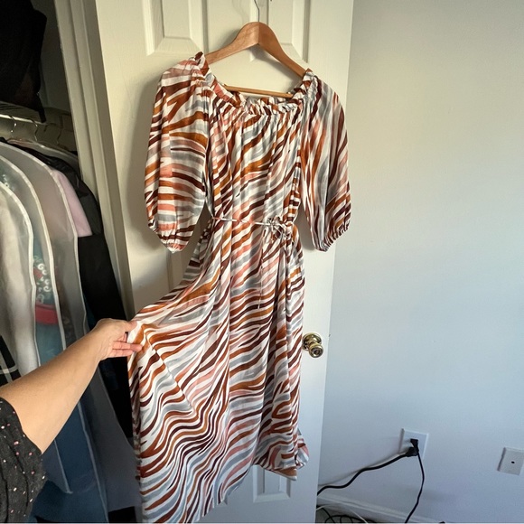 Formal flattering maxi dress. Colorful maxi dress, hand puff style dress - Picture 8 of 10